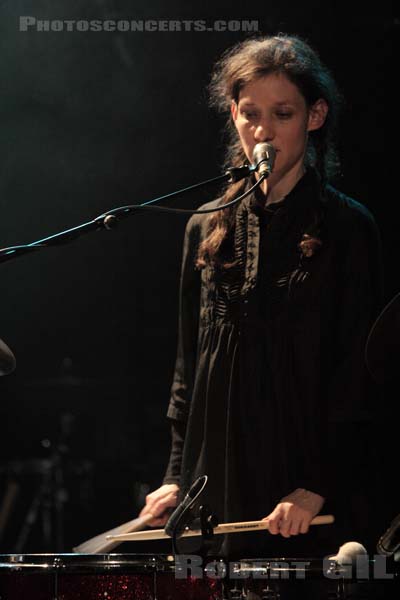 WINTER FAMILY - 2009-12-12 - PARIS - La Maroquinerie - 